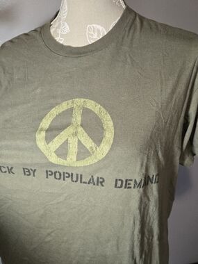 Men's Olive Green Short Sleeve Peace Graphic Tee